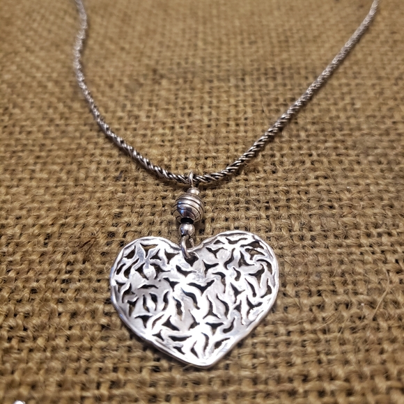Silpada heart necklace - Picture 3 of 8